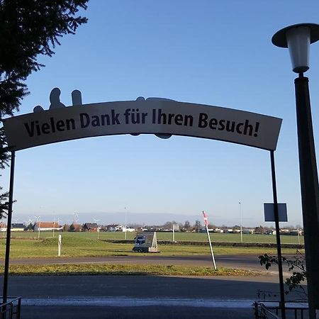 Tivoli Hotel Zerbst Buitenkant foto